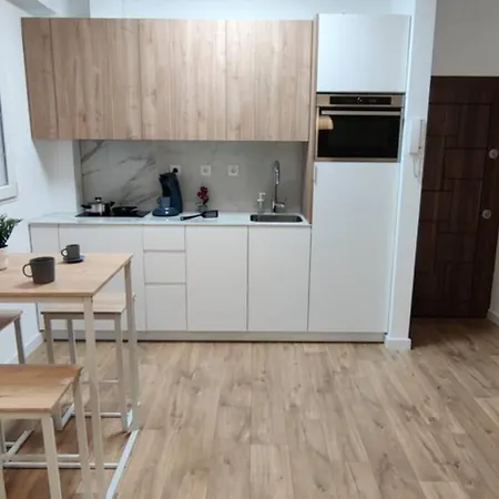 Apartment Home, Loft Center